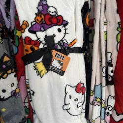 Hello Kitty Halloween Blanket