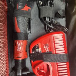 
M12 12V Lithium-Ion Cordless 3/8 in. Ratchet with M12 2.0Ah Batte