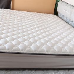 Full Size Mattress (Colchon Full Size)