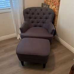 Sitting Chair with Ottoman