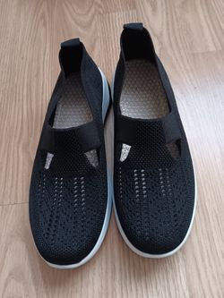 Size 7 Shoes. New. Never Used