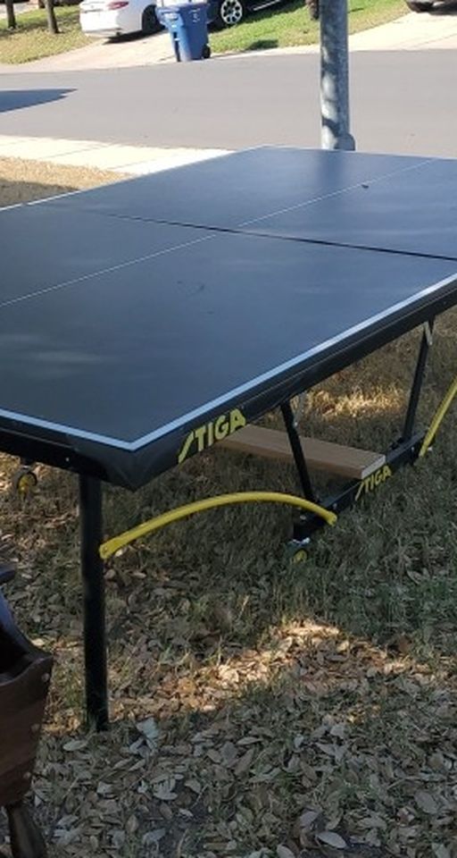 Stiga eurotek ping pong table