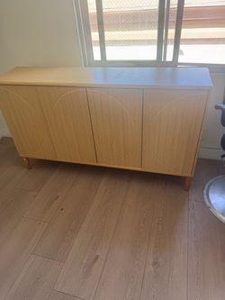 2 storage shelves