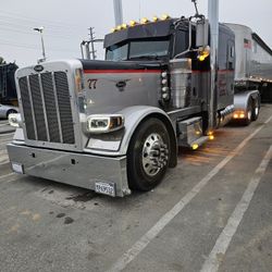 2015 Peterbilt 389