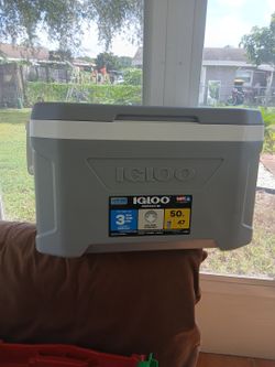 Igloo Cooler Like New 50qt,47 L