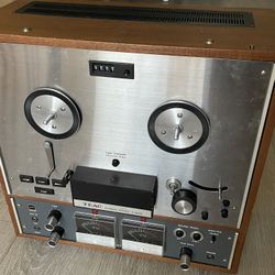 Teac A-4010s reel to reel ( Very Good Condition)
