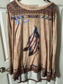 Boho Feather Print Long Sleeve Top