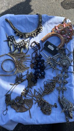 Exotic Necklaces bundle