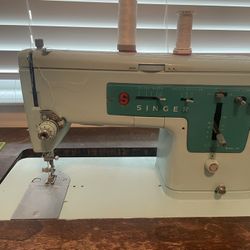 Singer Seeing Machine