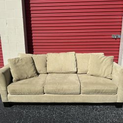 Comfy Nice Sofa Couch 🔥🔥