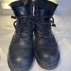 Dr Martin Boots 