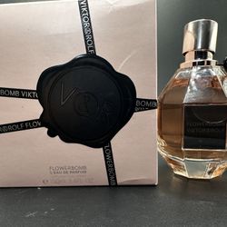 Flower Bomb L’eau De Parfum 3.4oz