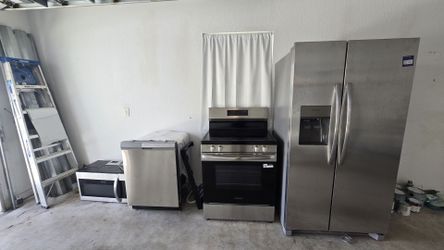 Frigidaire Bundle