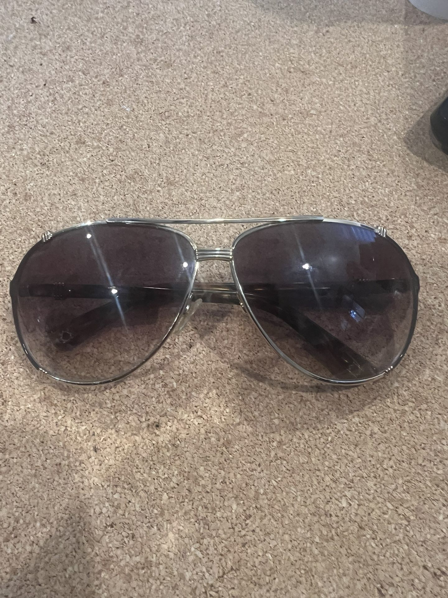 Pair Of Ladies Dior Chicago 2 Sunglasses