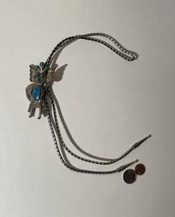 Vintage Bolo Tie Silver And Turquoise Native Design Quality Thumbnail