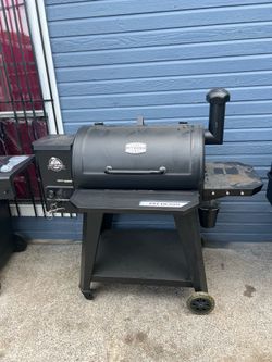 New pit boss smoker $$300