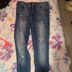 Ladies Hollister Jeans 