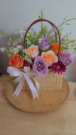 Box with mixed flowers