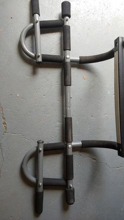 Pull up bar