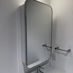 Seamless Medicine Cabinets (2) - Antique Brass