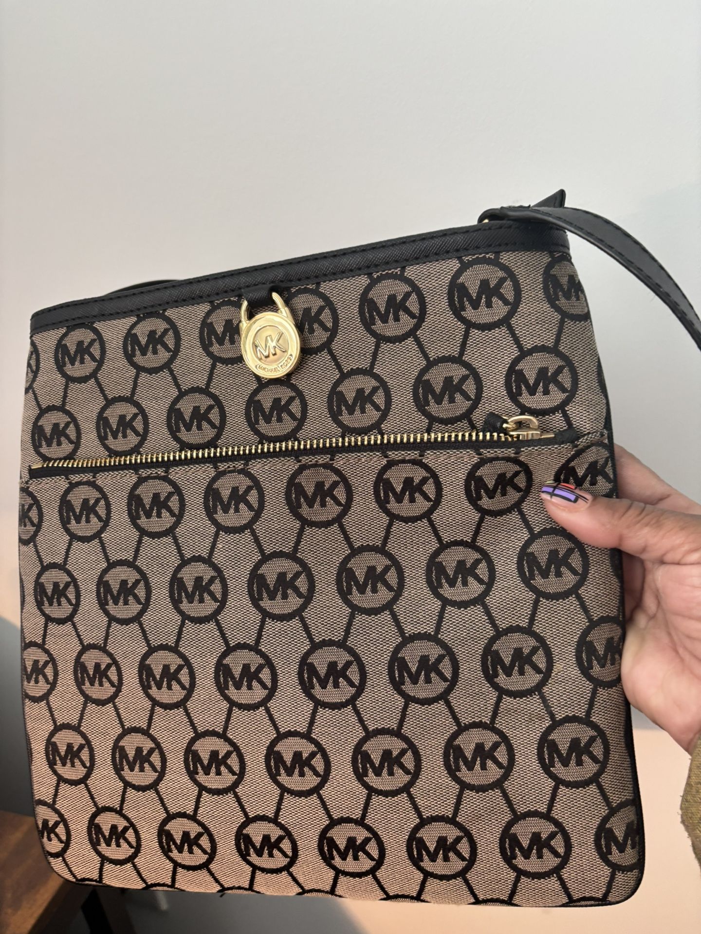 Michael Kors Crossbody