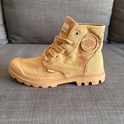 Palladium Pampa Hi Chai Tan Women’s 7.5