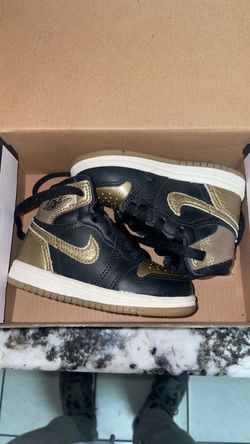 Air Jordan 1 Toddler Sneakers Black Gold