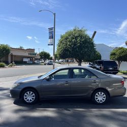 2004 Toyota Camry