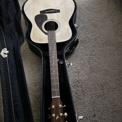 Yamaha Acoustic Guitar 