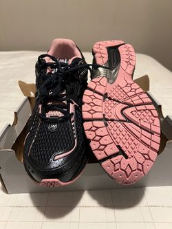 size 9.5M New Balance 1906R Pink Taffy