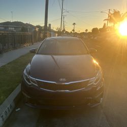 2017 KIA Optima