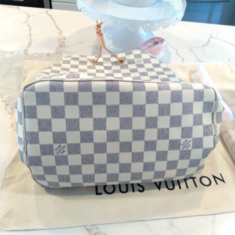 Norcross Pawn Shop - 2019 Louis Vuitton Bucket Bag Neo Noe Damier Azur Pink  Shoulder Bag 😍😍😍 #purse #fashion #style #bags #handbags #bag #shopping  #handbag #love #wallet #clutch #shoes #instagood #beautiful #outfit #