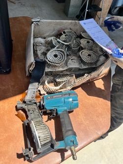 Pre owned Makita Coil Roofing Nailer