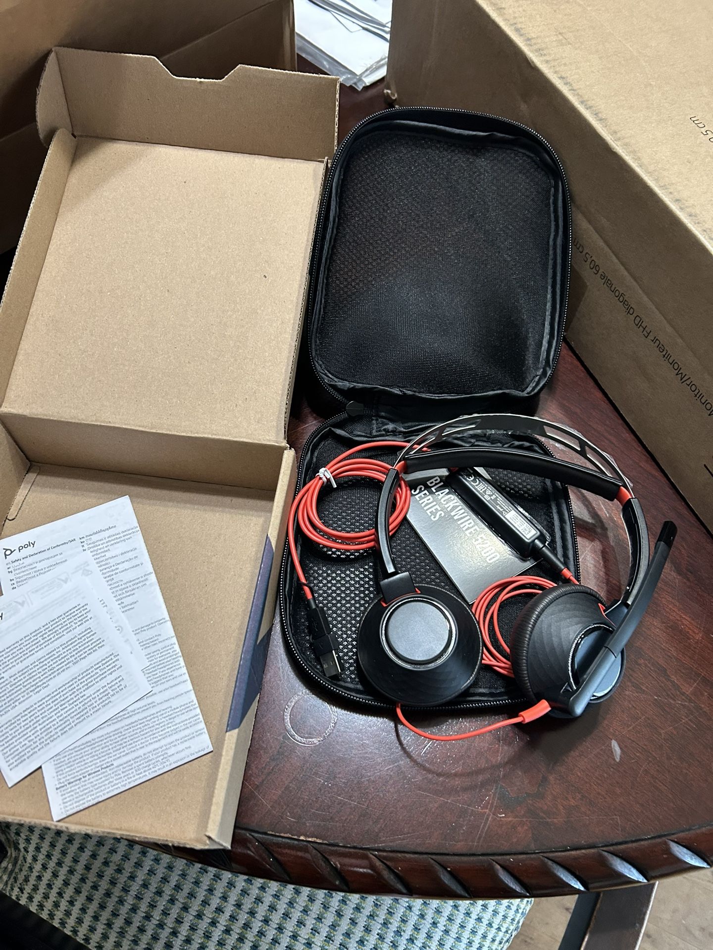 Selling 2 Headsets & 3 Mouses