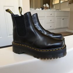 Doc Marten Chelsea Platform