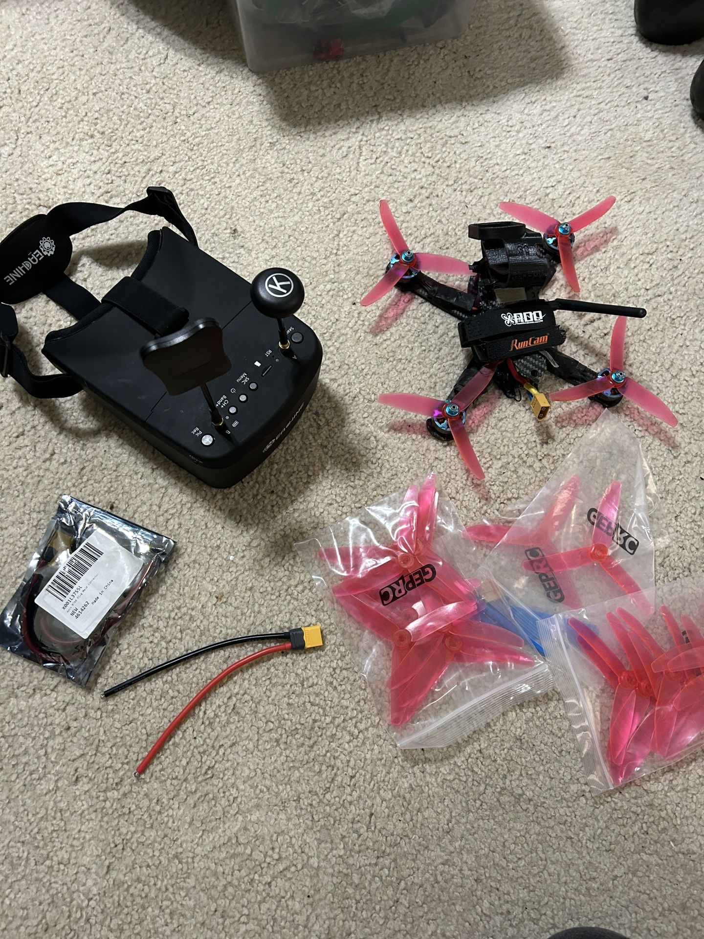 FPV Racing Cinematic Drone Quadcopter + FPV Goggles