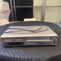 VCR/DVD Player-PARTS ONLY