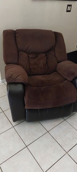 Free reclining rocker