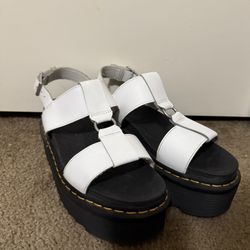 Platform Doc Marten Sandals