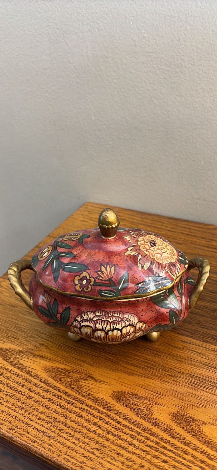 Decorative Genie Pot