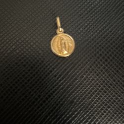 Solid Gold Pendant 