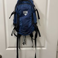 Quest Hydration Pack