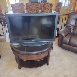 Element 40 Inch TV