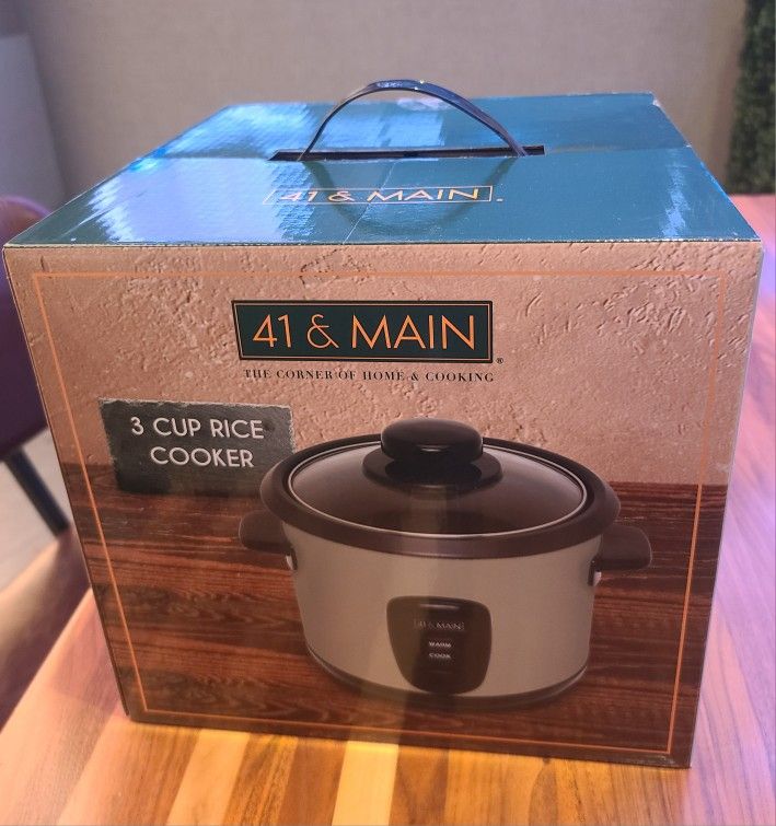 41 & Main 3 Cup Rice Cooker - Brand New