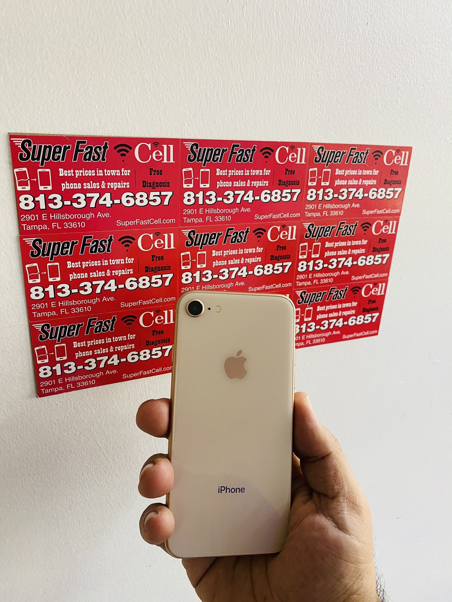 ⌚️⌚️⌚️iPhone 8 64gb Fsctory Unlcked With Warranty