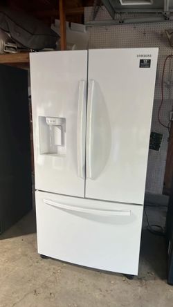 Refrigerator white