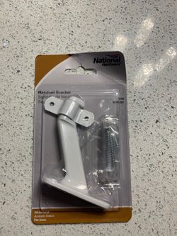Handrail bracket