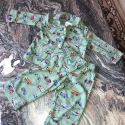 18 months Boys Pajamas/Outfits