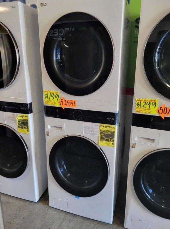 LG ThinQ WashTower Single Unit Front Load Washer 4.5 Cubic Feet Dryer 7