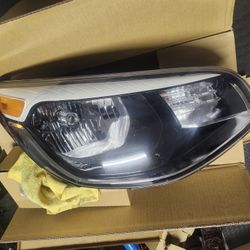 2014- 2019 Kia Soul Non Projector Head Lughts
